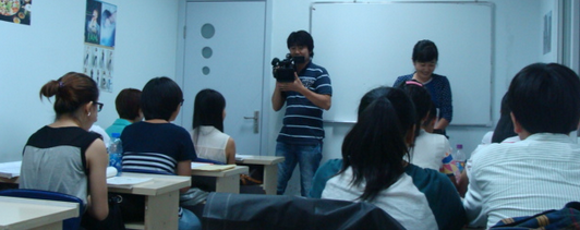 【法亚小语种】韩语班上课进行时--韩国电视台专访