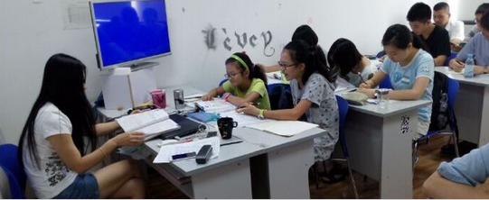 德语出国班开课啦