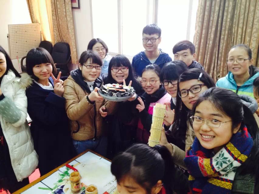 西班牙语学生寿司活动