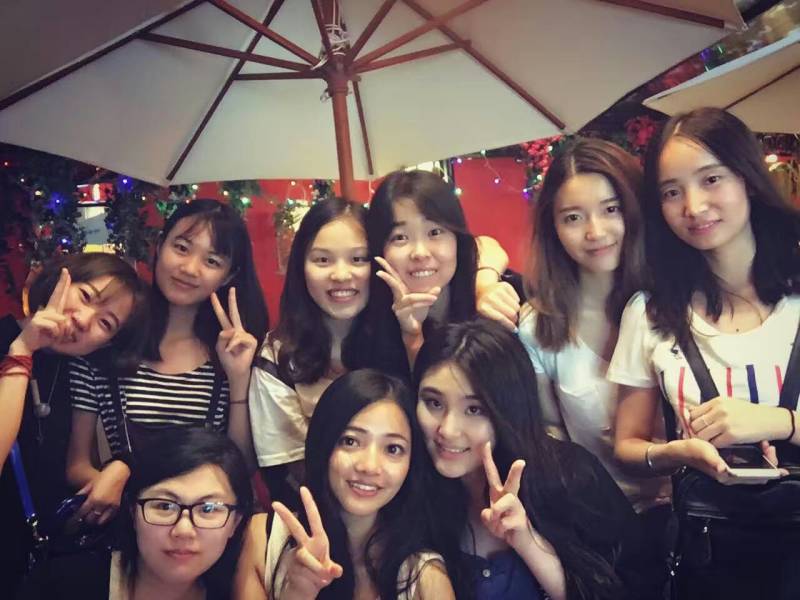 张梦芸老师西班牙语班课外聚餐活动