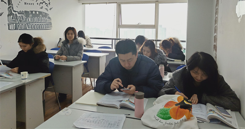 西语初级周末班（熊纬老师）